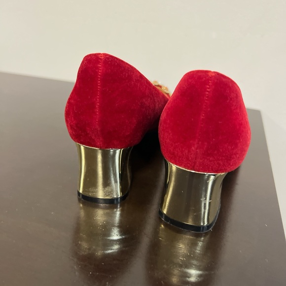 Women Red Heeled shoes - Picture 7 of 8